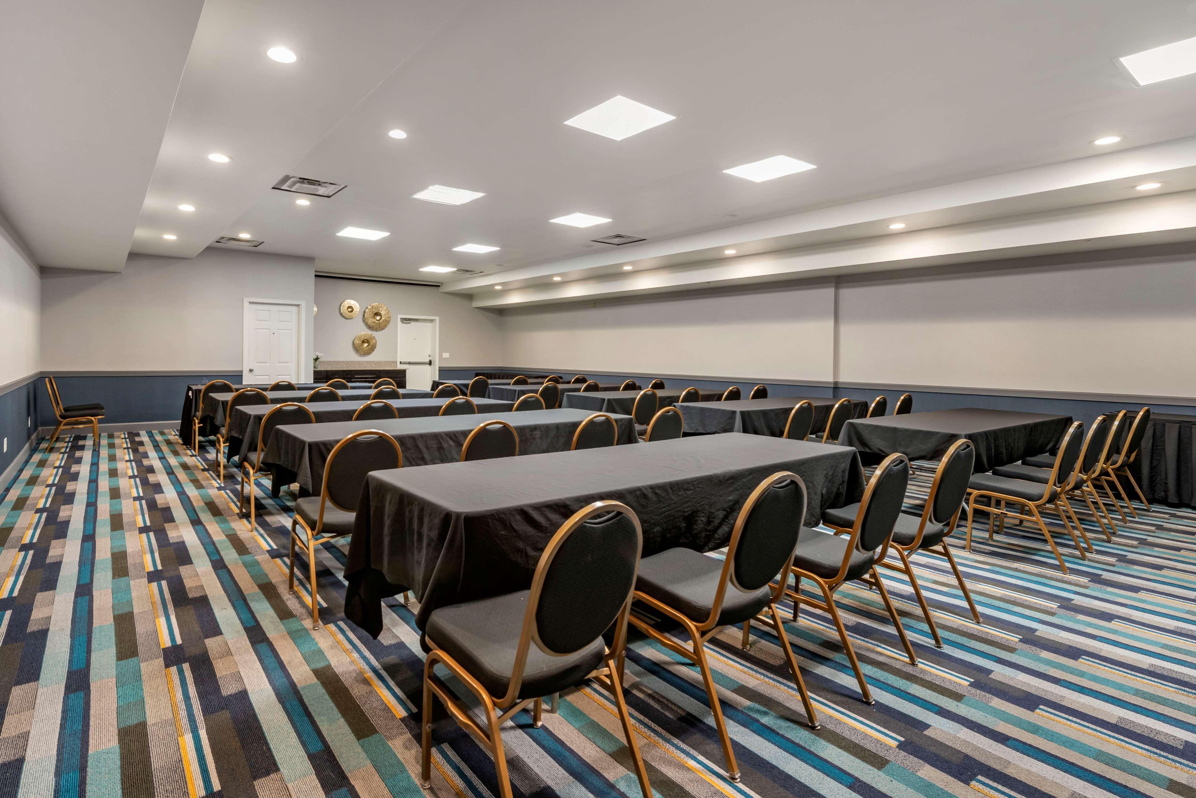 Best Western Premier Denver East Extérieur photo